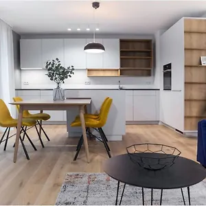 The Garden Loft Apartment